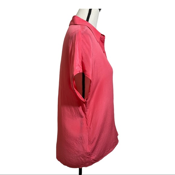 Tommy Bahama silk pink button front blouse. Size S/P. Short sleeve. Summer Small - Picture 5 of 9